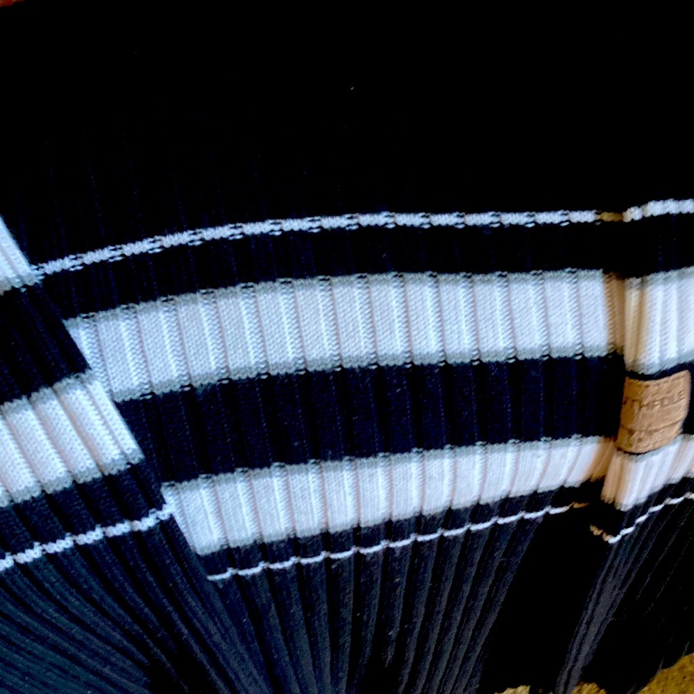 Clean L sweater